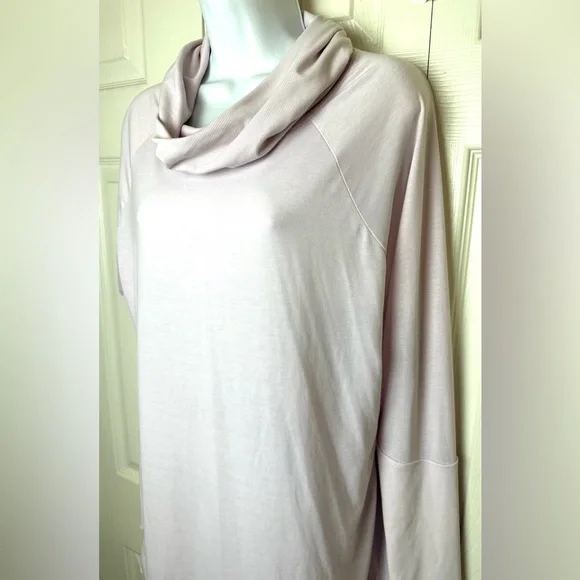 ATHLETA Essence Hooded Tunic Top Shirt Simply Lilac Pink UPF 50+ Cowl Neck Long - Picture 5 of 13